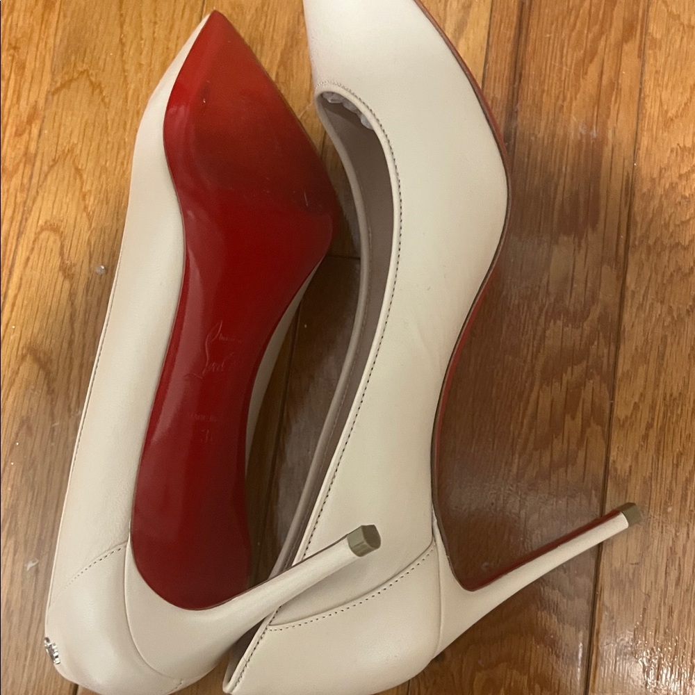 Christian Louboutin Women's Cream Pumps - Picture 11 of 12